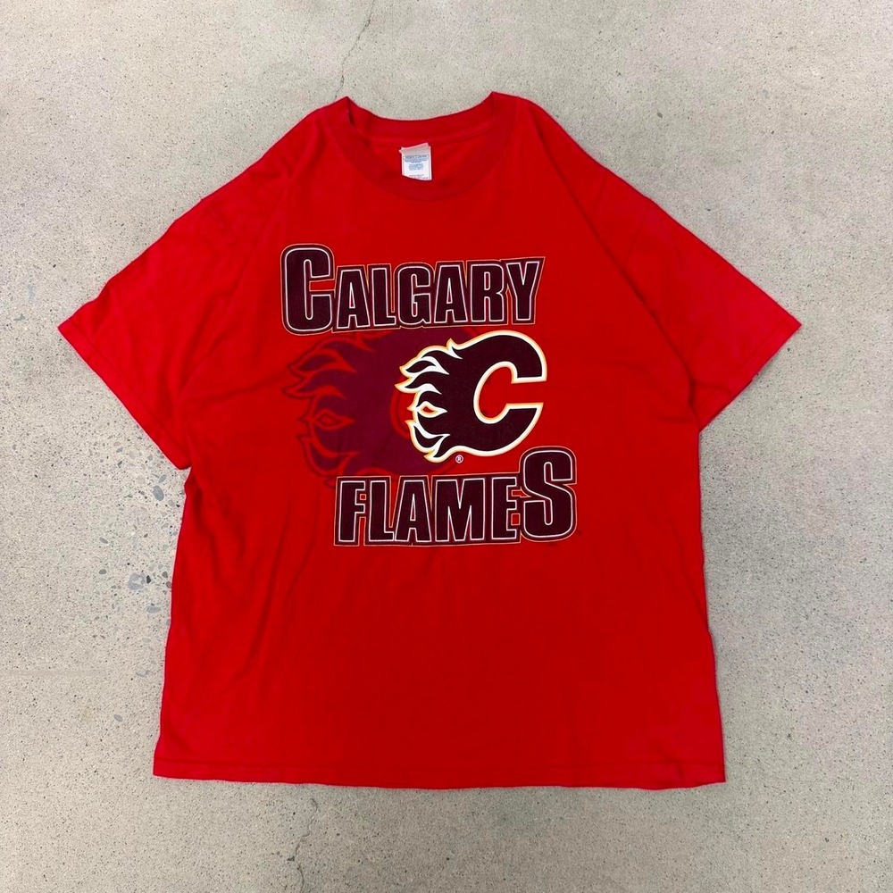 Vintage NHL Calgary Flames Graphic T-Shirt (Size XL)